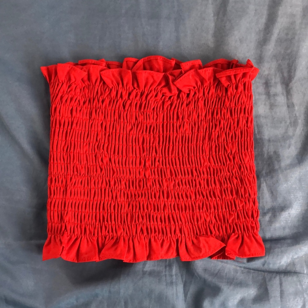 Red crop top❤️
